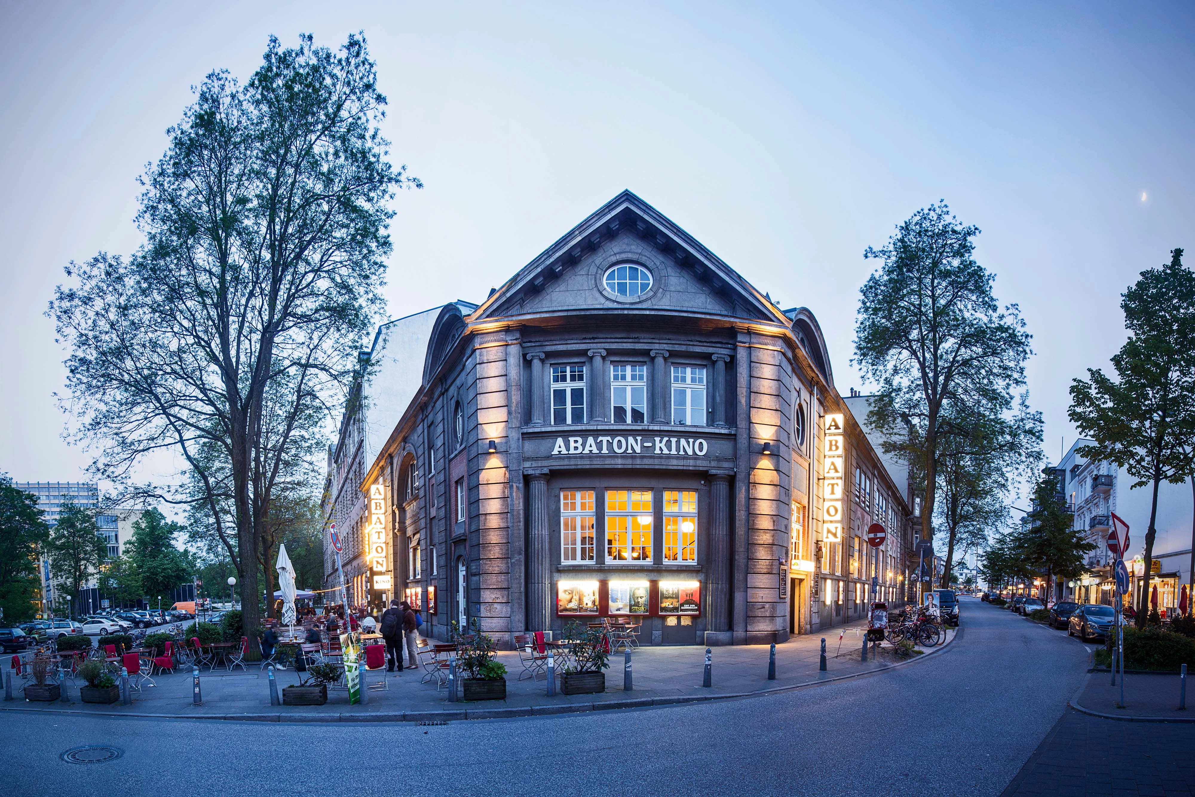Abaton_Außenansicht_Ecke_Grindelhof