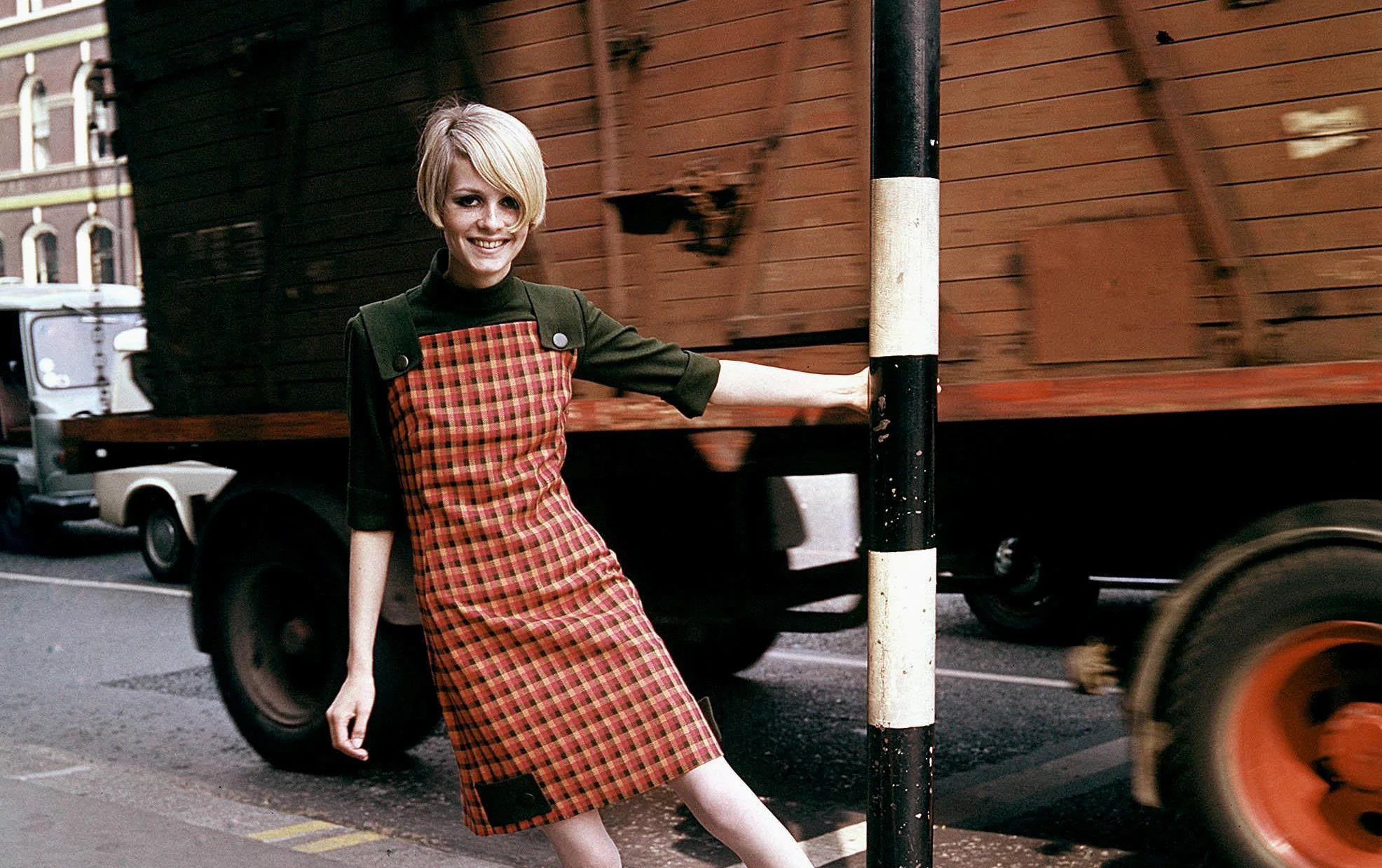 Cover: Twiggy